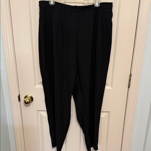 Black Polyester Dress (Size 18)